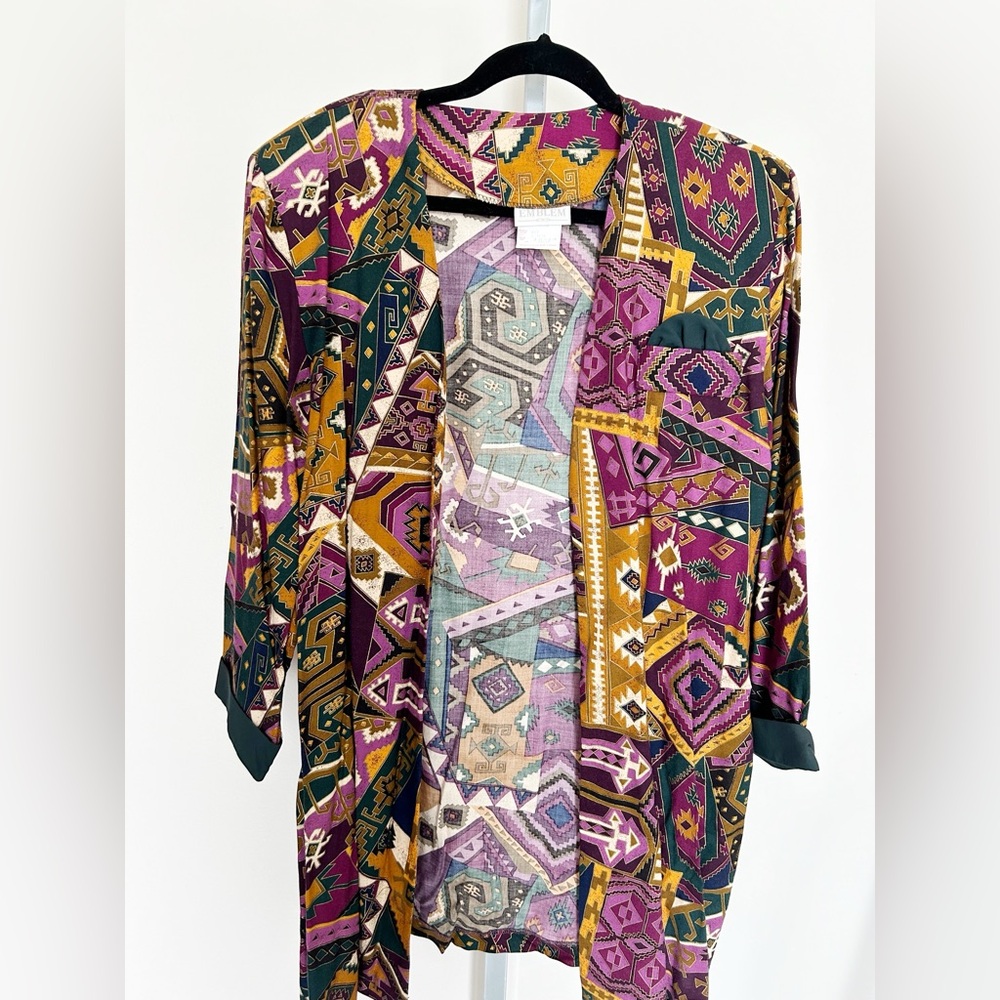 VINTAGE Emblem 100% rayon blazer-size 13/14